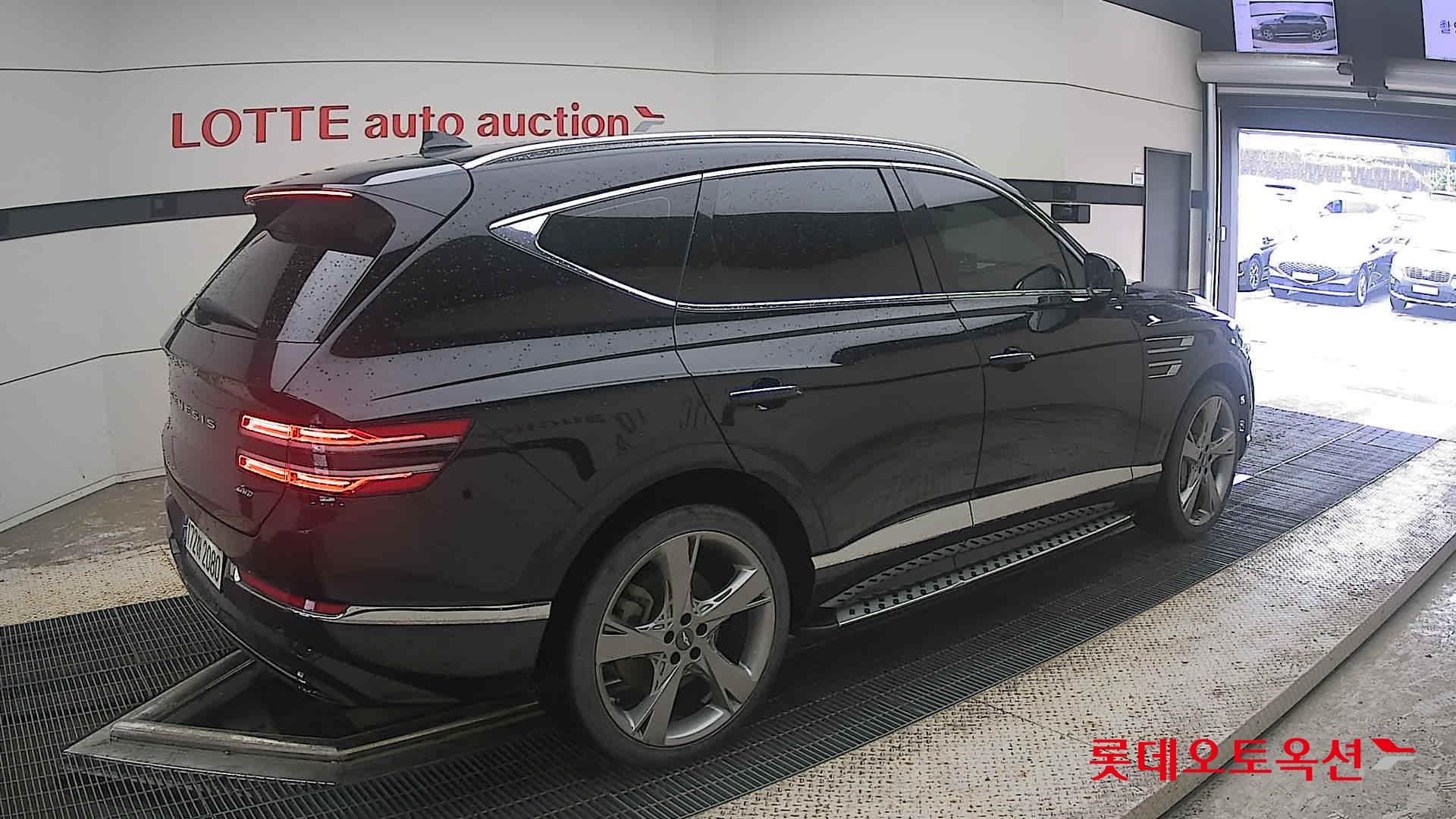 2022 - genesis gv80