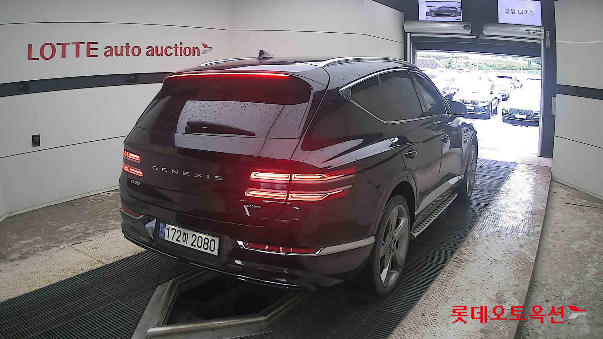 2022 - genesis gv80