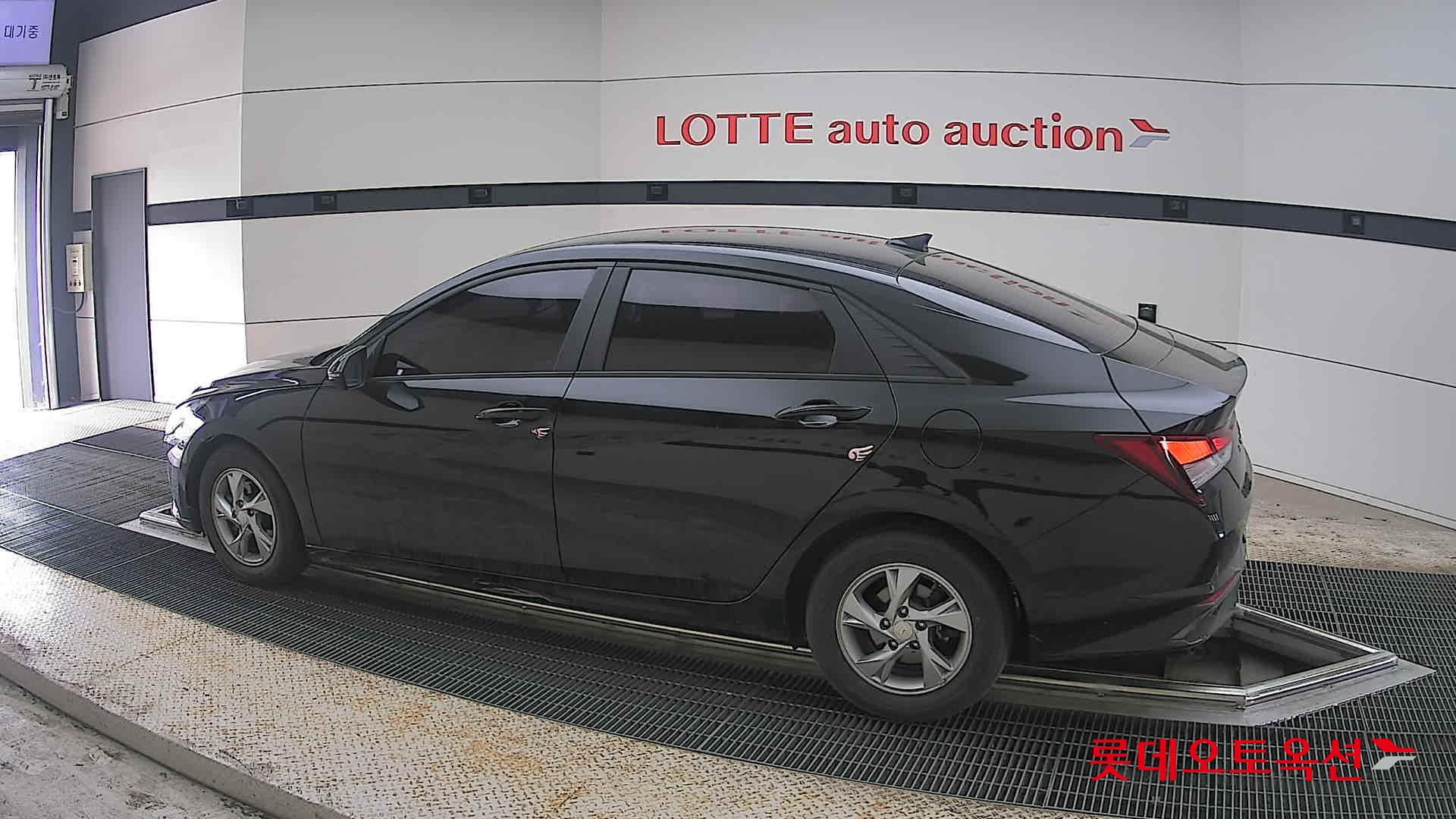 هيونداي إلانترا 2021 - صورة 14