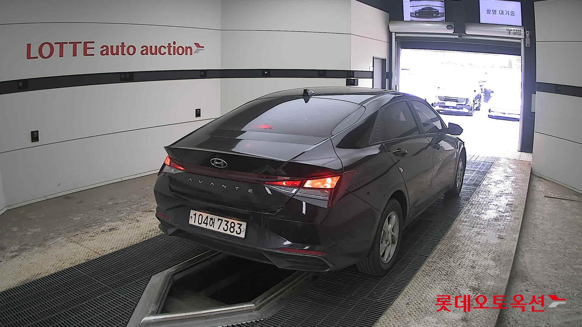 هيونداي إلانترا 2021 - صورة 18