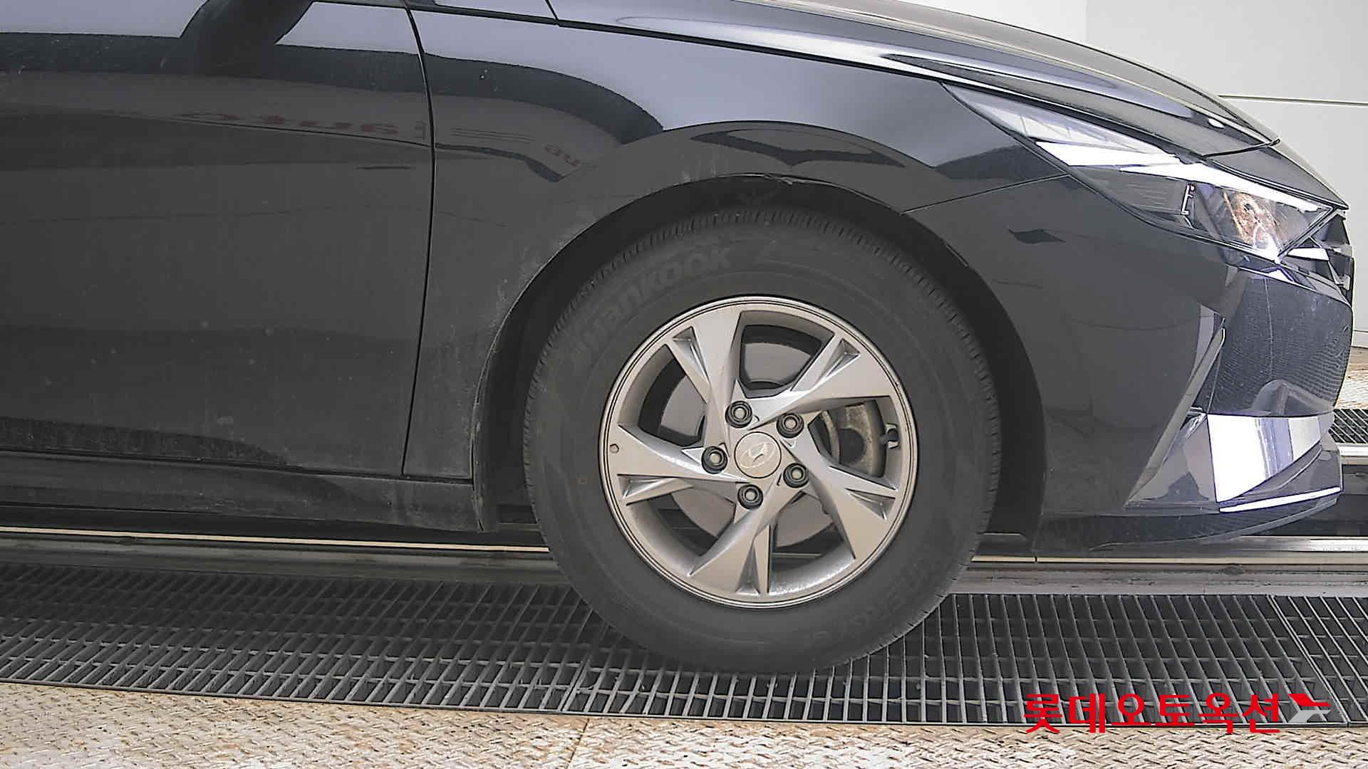 هيونداي إلانترا 2021 - صورة 27