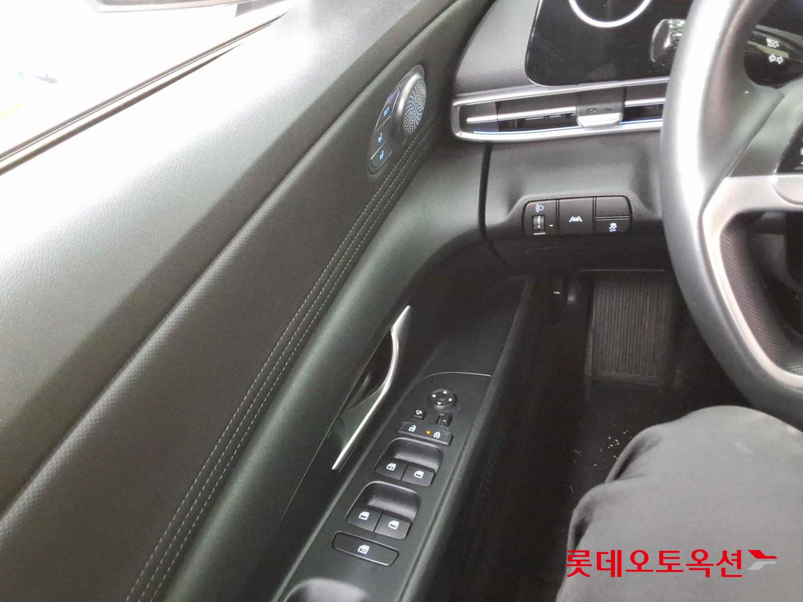 هيونداي إلانترا 2021 - صورة 29