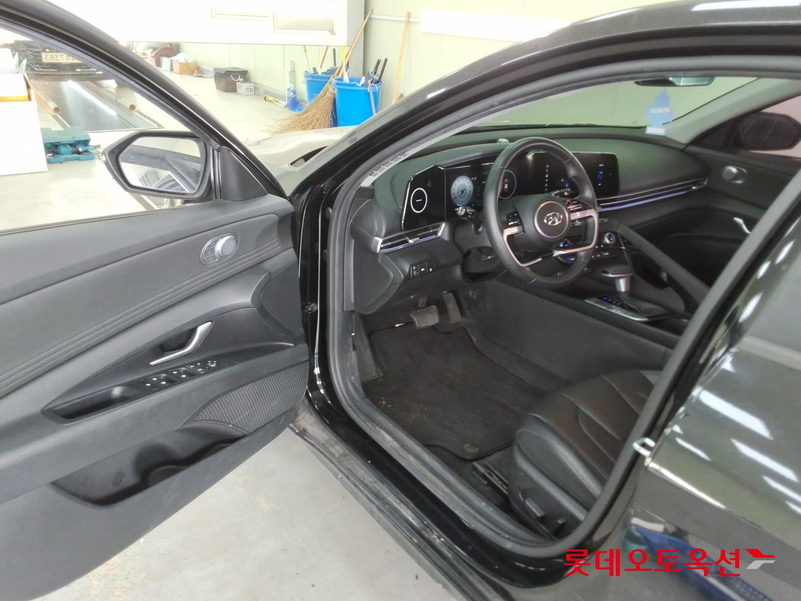 هيونداي إلانترا 2021 - صورة 35