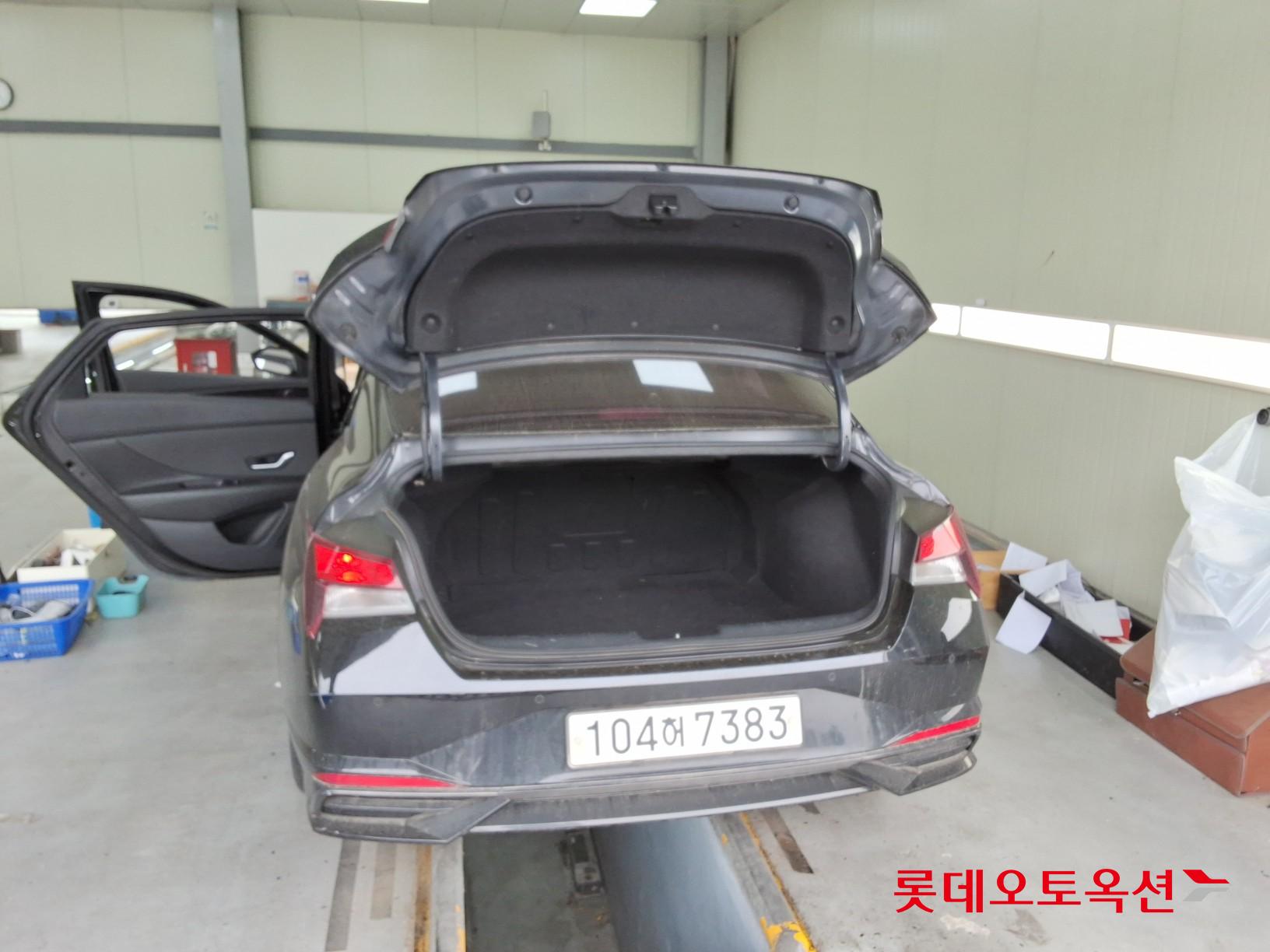 هيونداي إلانترا 2021 - صورة 9