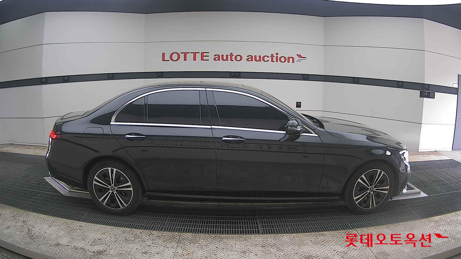 메르세데스-벤츠 E-클래스 2021 - 이미지 21