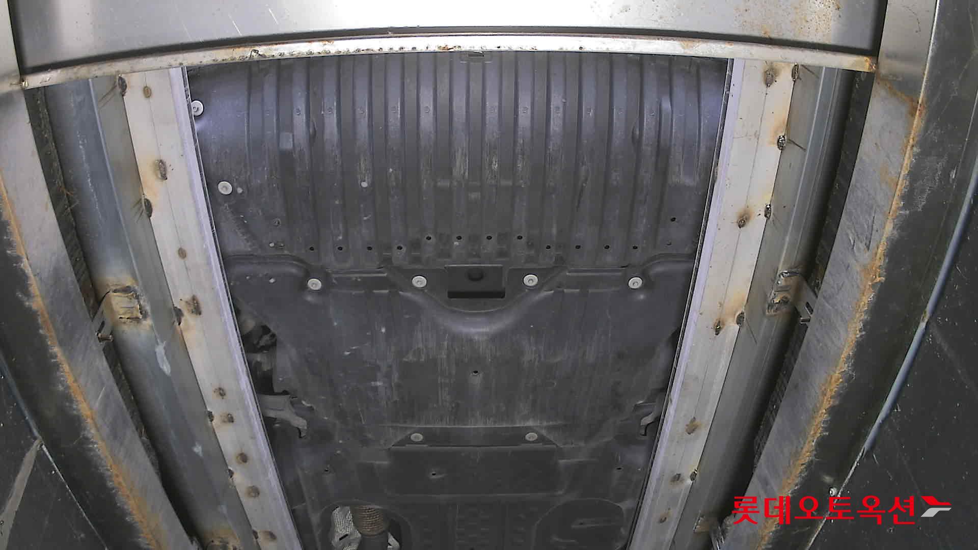 메르세데스-벤츠 E-클래스 2021 - 이미지 8