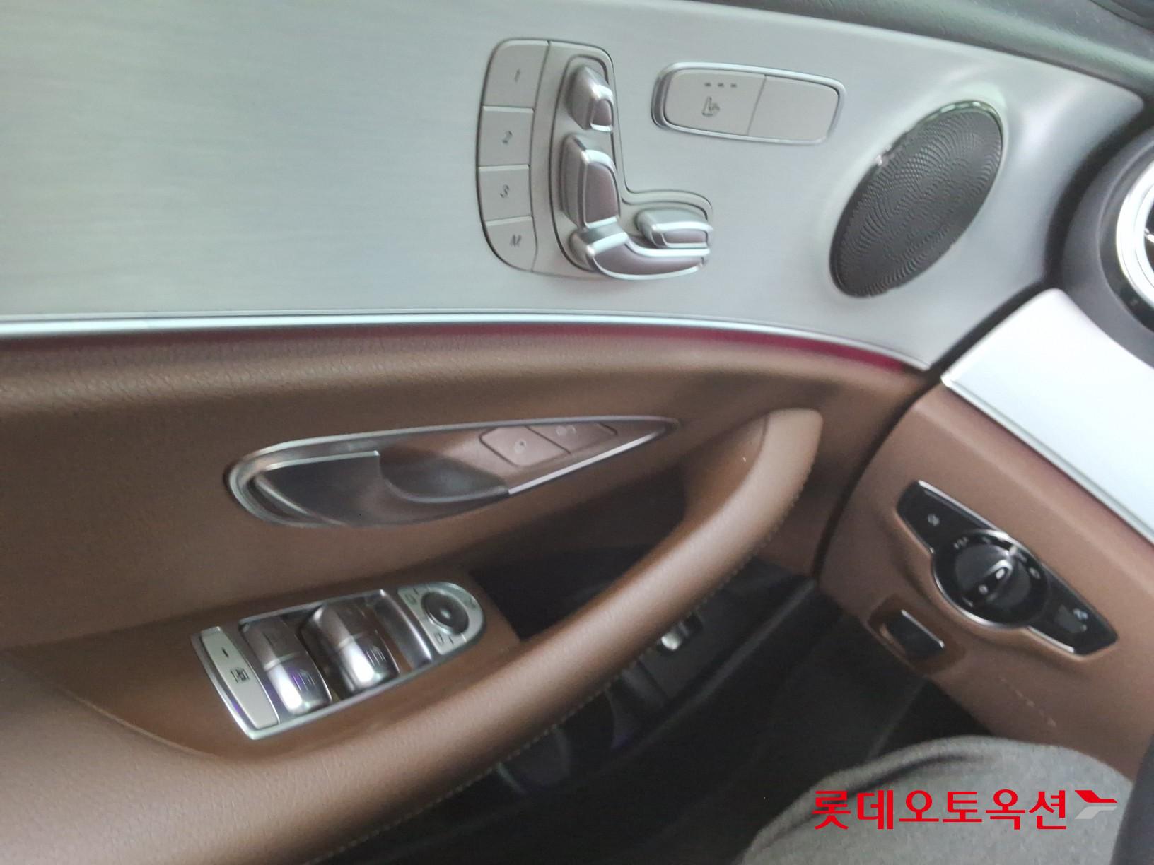 메르세데스-벤츠 E-클래스 2021 - 이미지 29