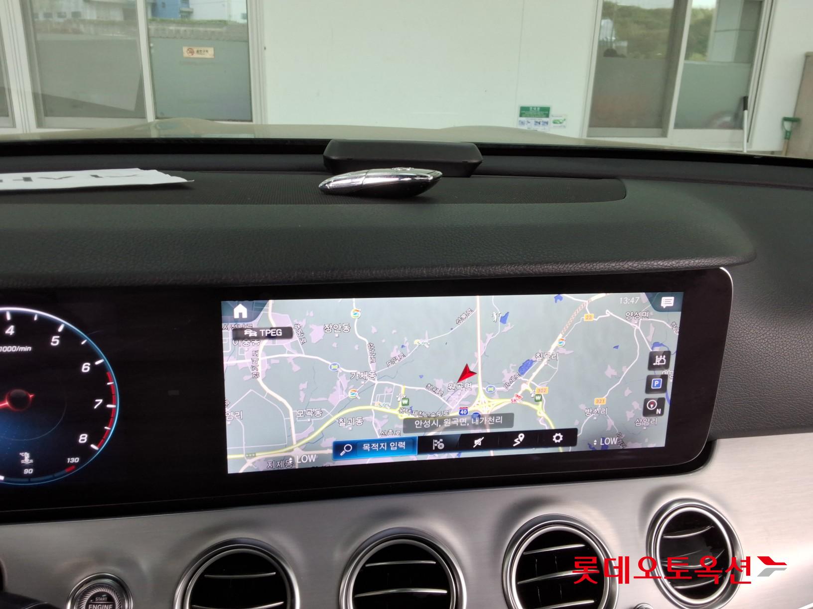 메르세데스-벤츠 E-클래스 2021 - 이미지 32