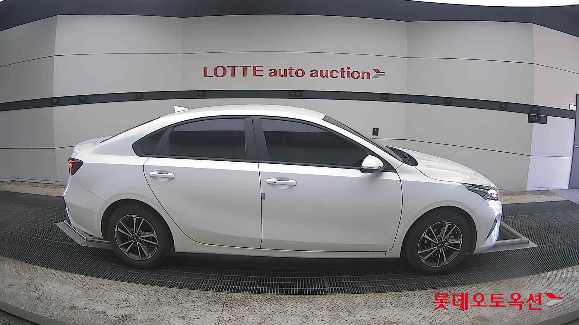 Kia K3 - 21