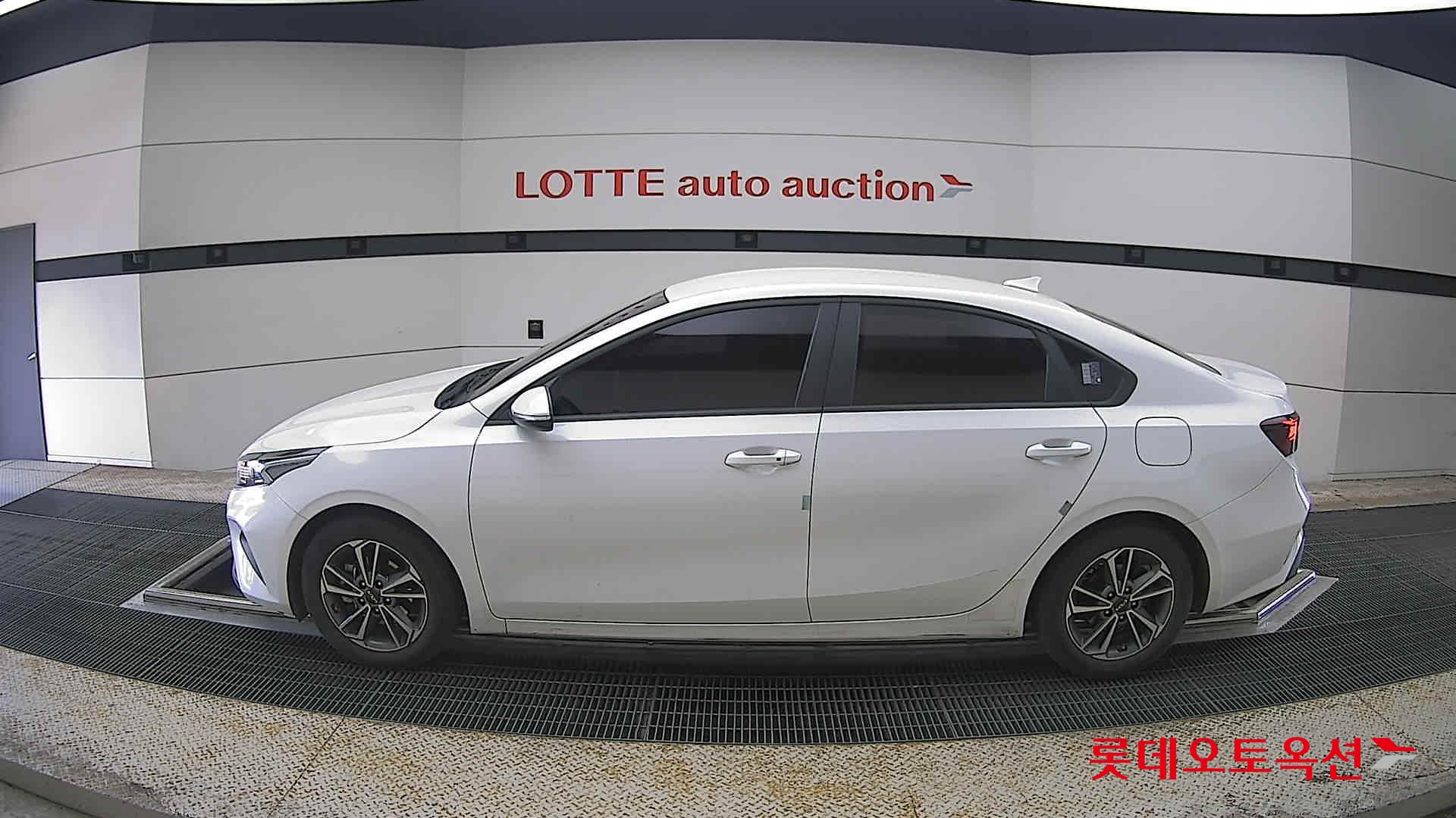 Kia K3 - 13