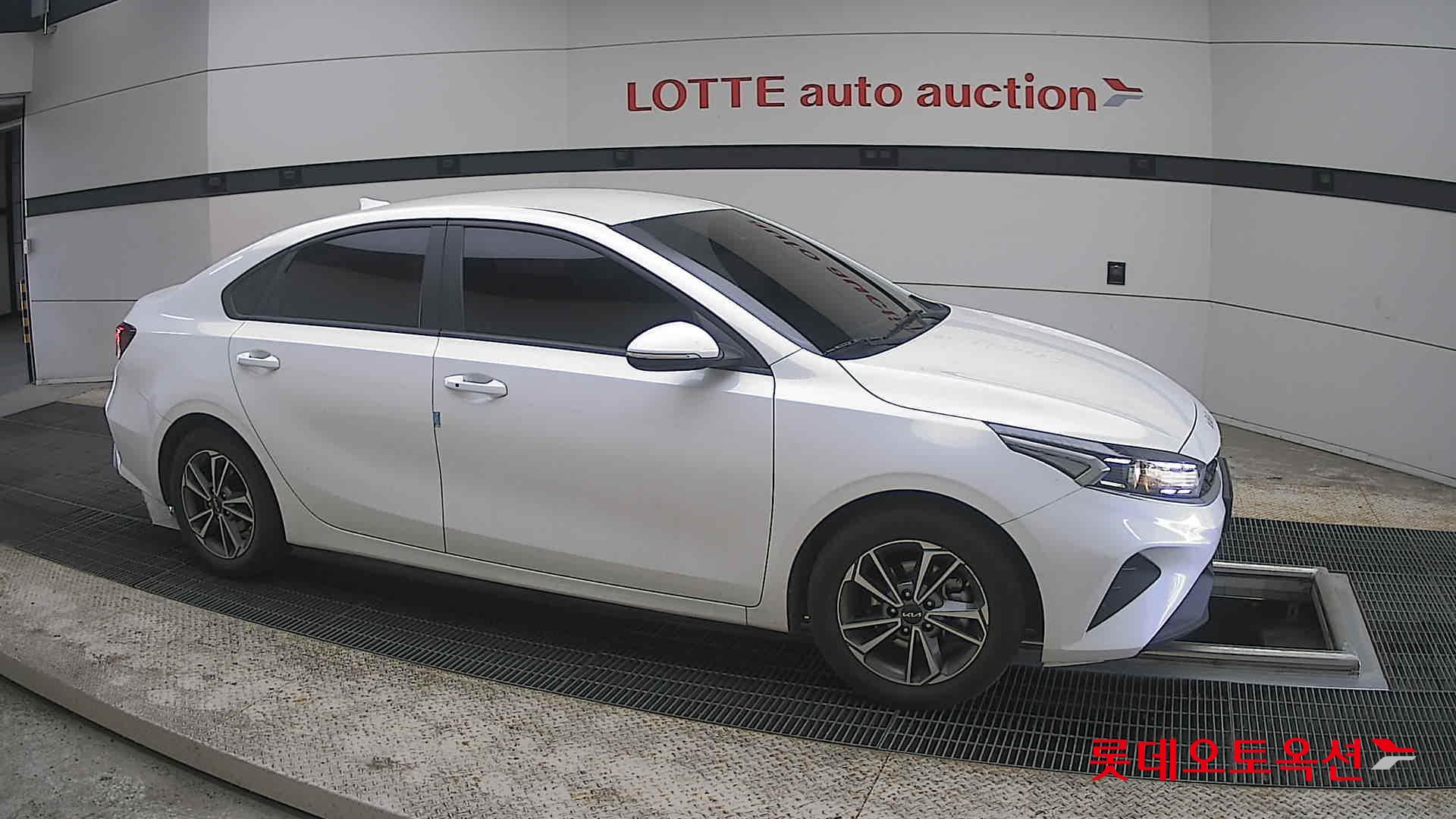 Kia K3 - 22