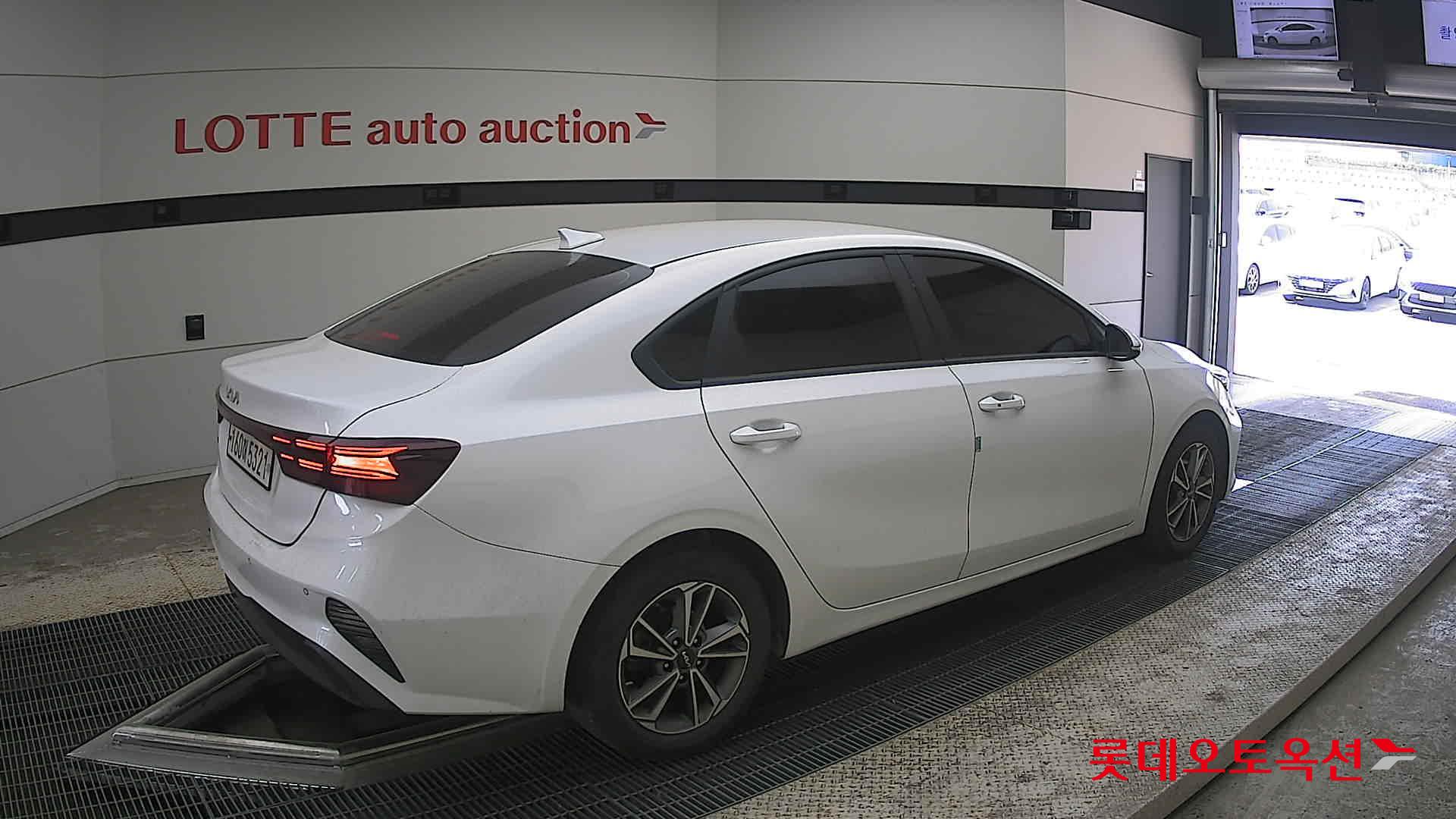 Kia K3 - 19