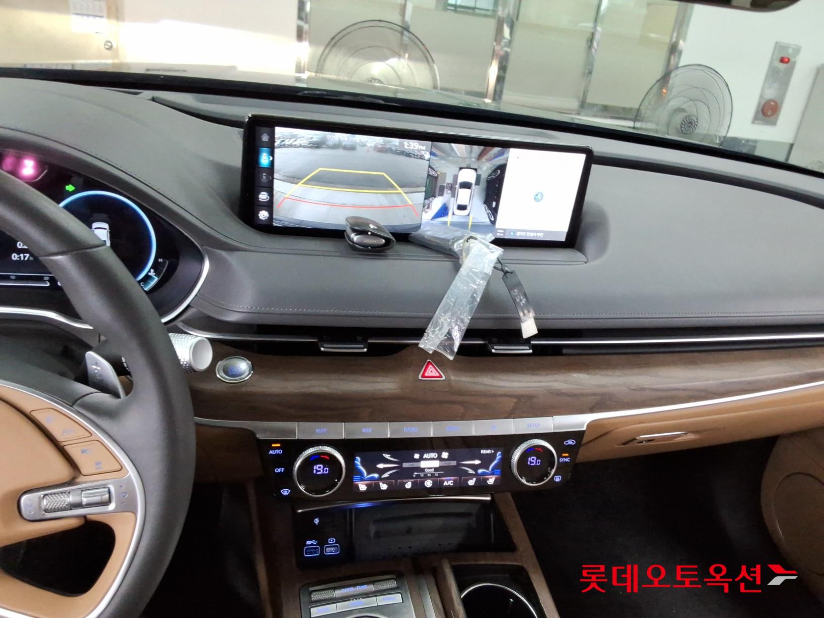 2023 - genesis g80