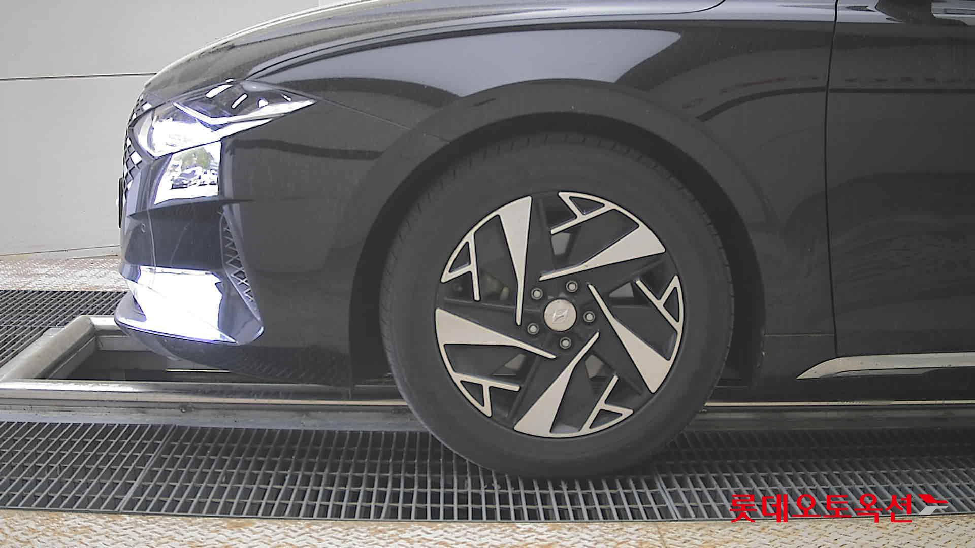 Hyundai Grandeur 2020 - Image 25