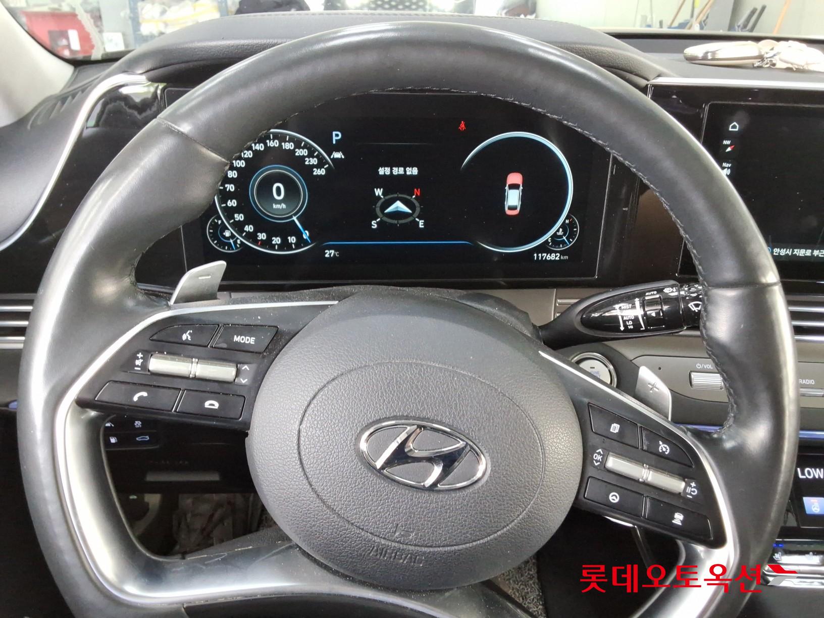 Hyundai Grandeur - 30