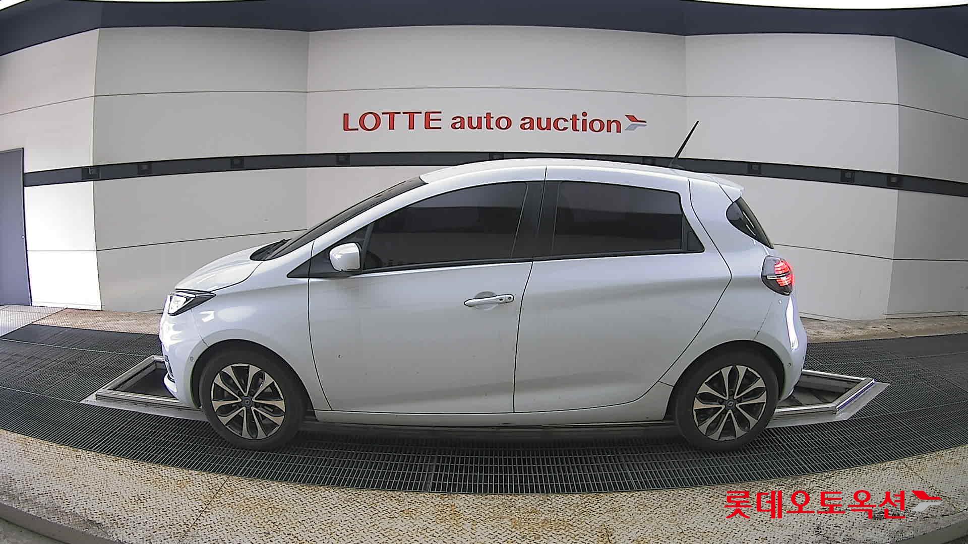 Renault Samsung Zoe - 13
