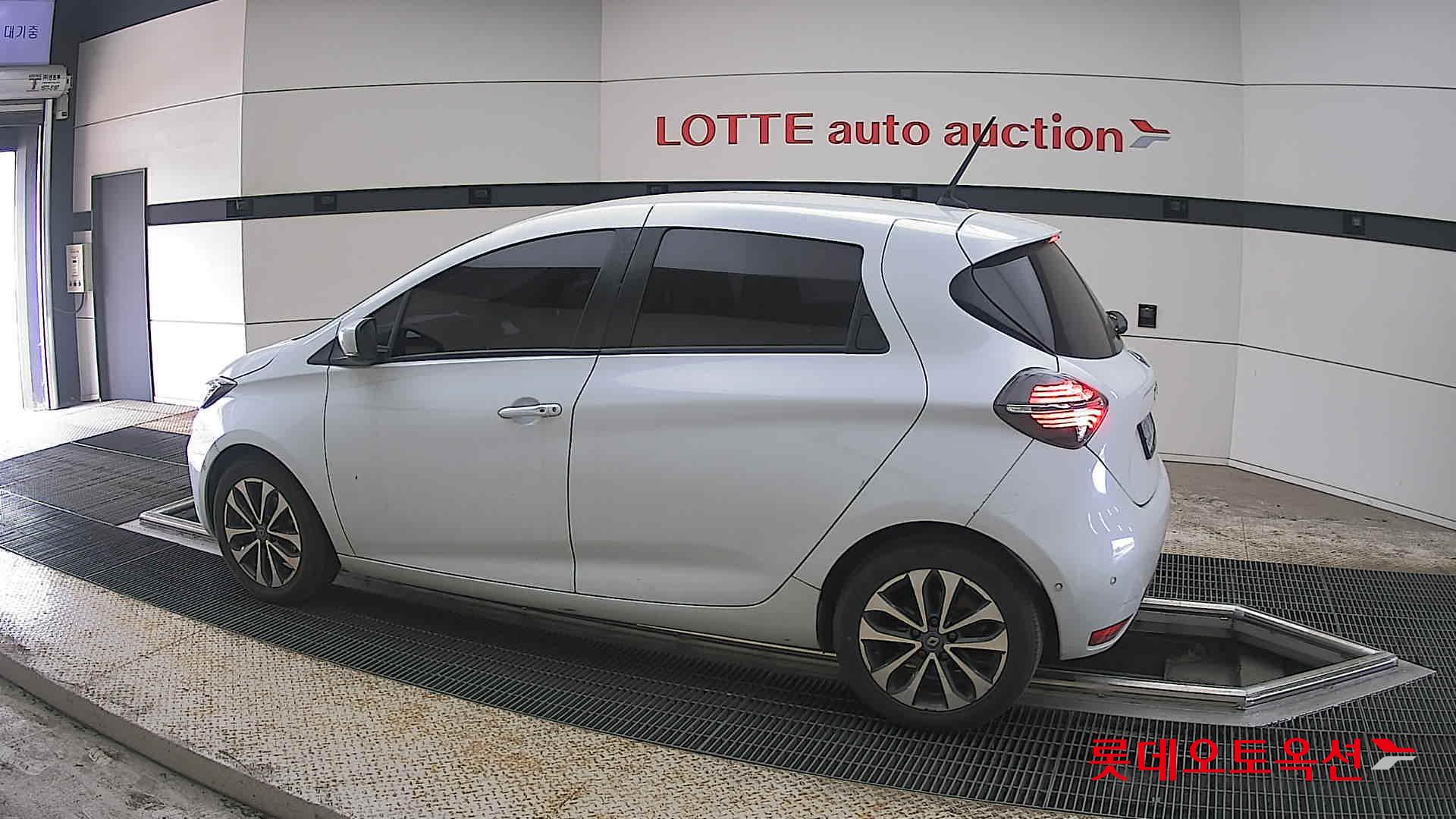 Renault Samsung Zoe - 14
