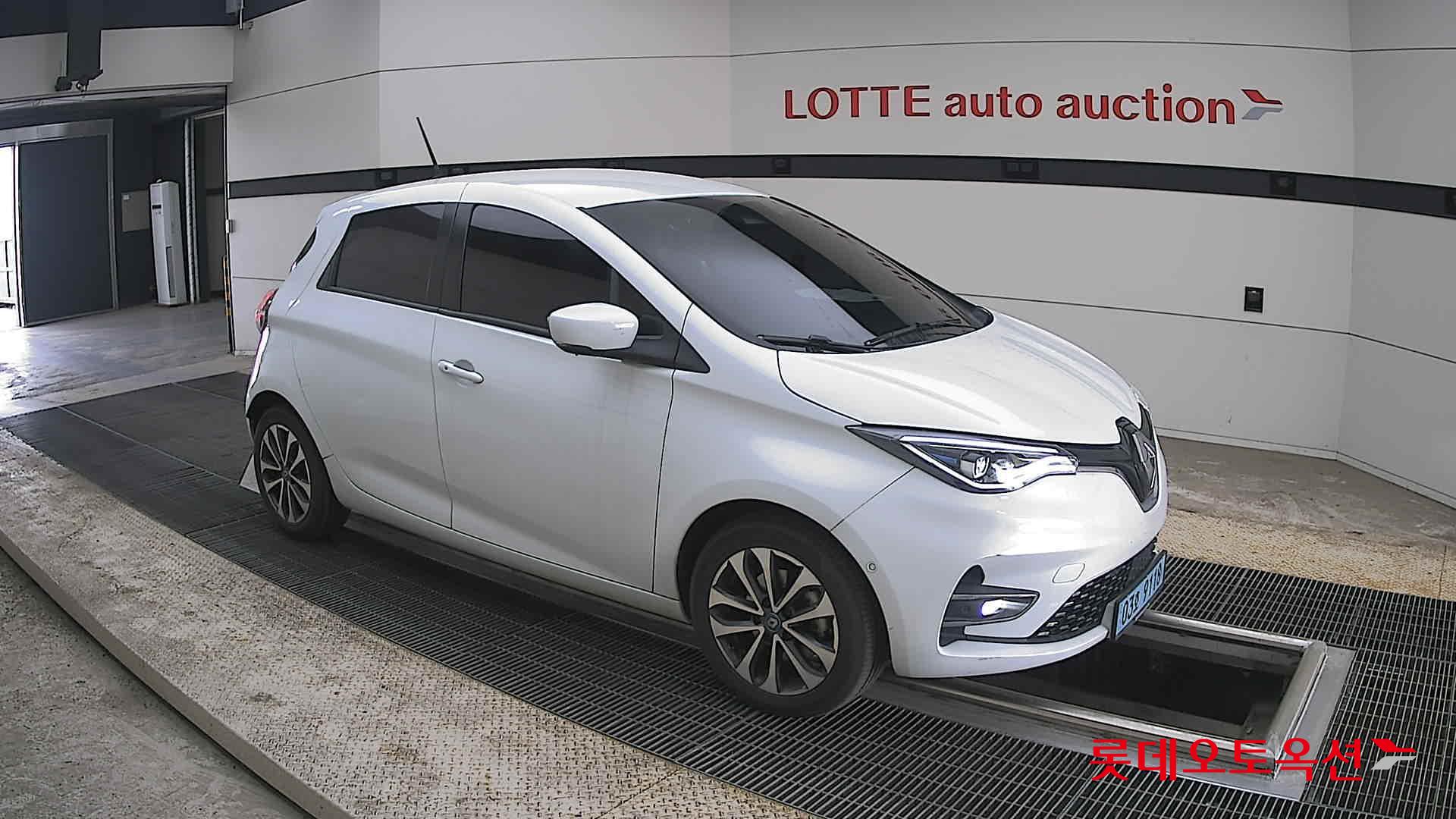 Renault Samsung Zoe - 23