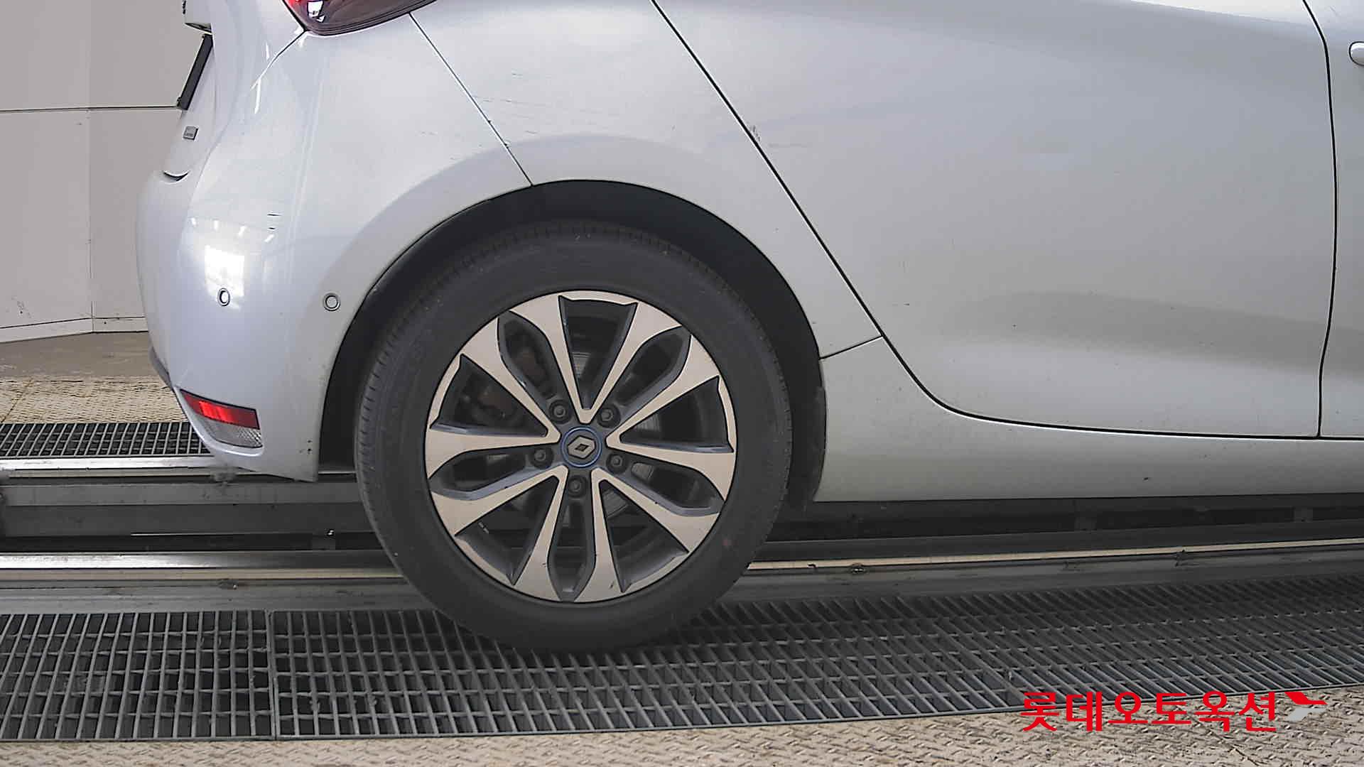 Renault Samsung Zoe - 28