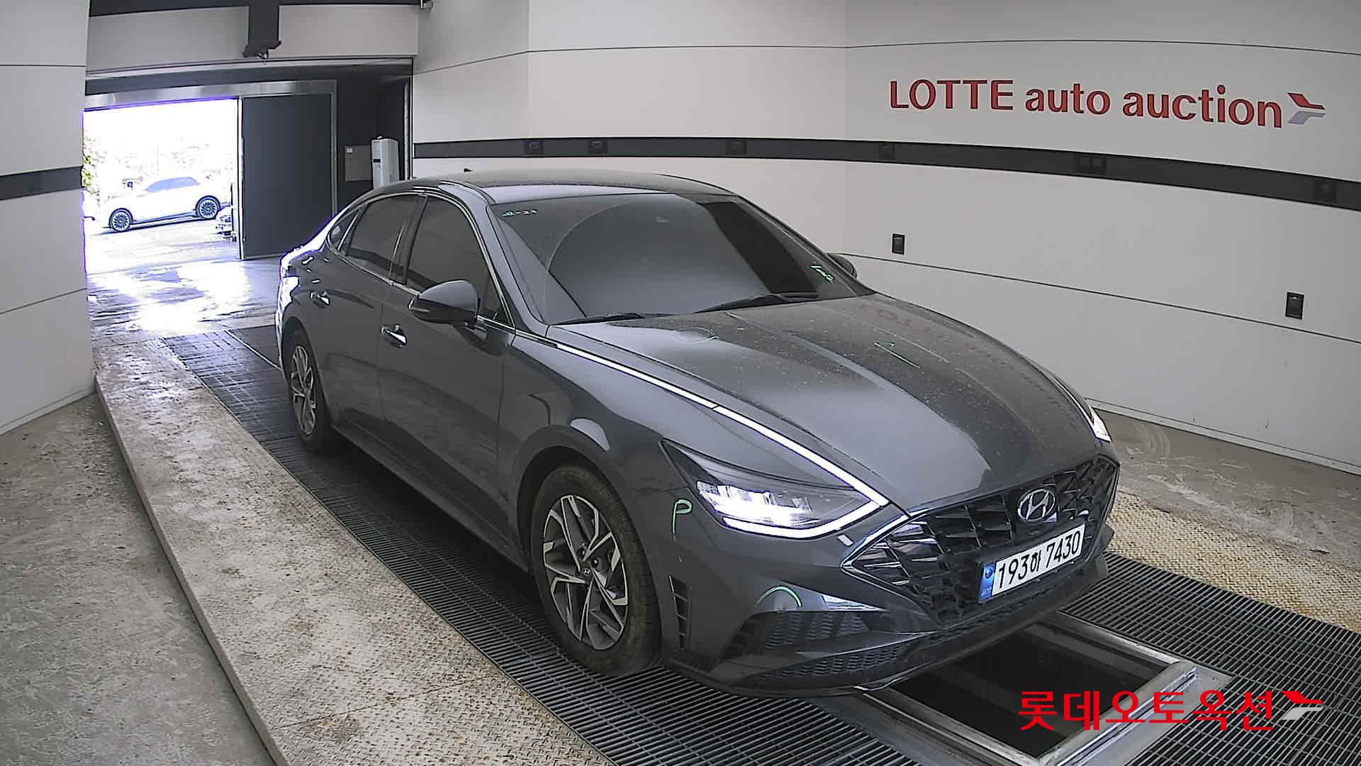 Hyundai Sonata - 6