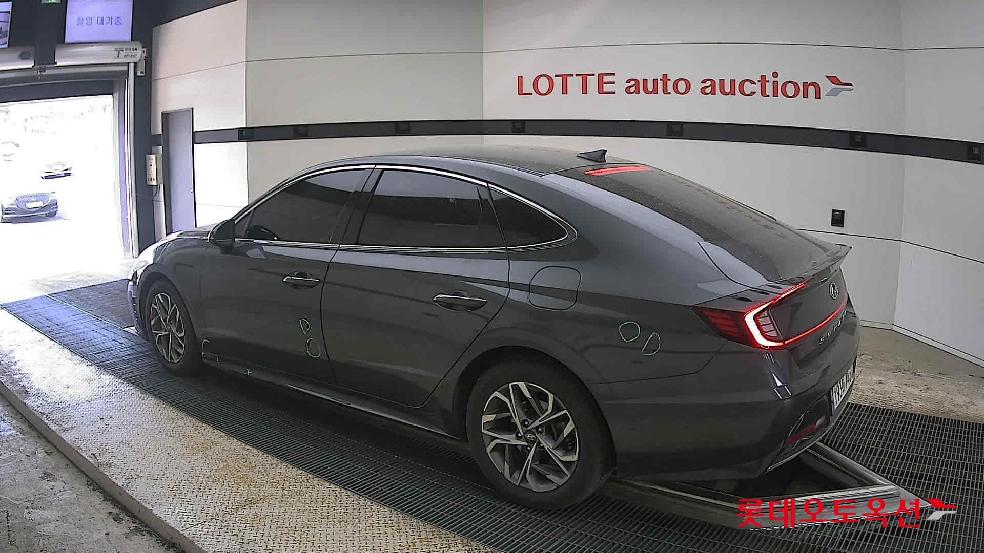 Hyundai Sonata - 15