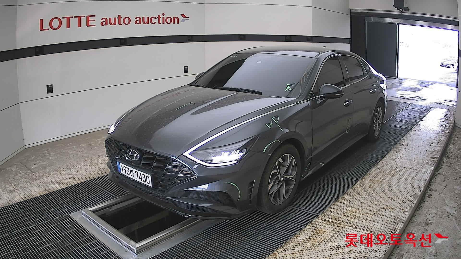 Hyundai Sonata - 3