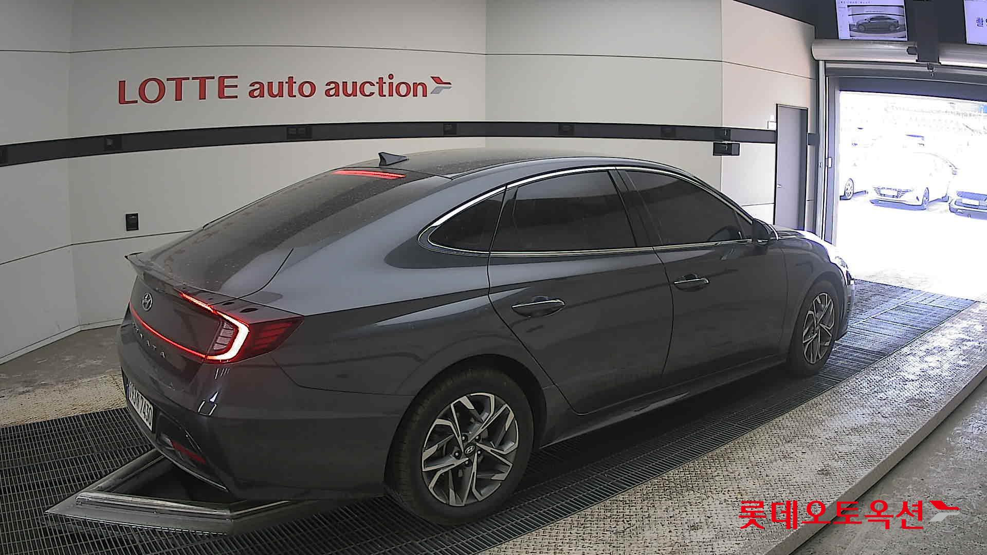 Hyundai Sonata - 19