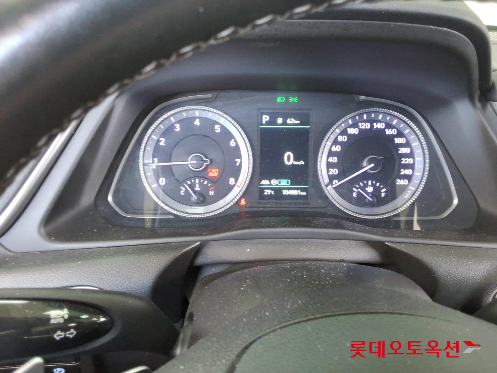 Hyundai Sonata - 30