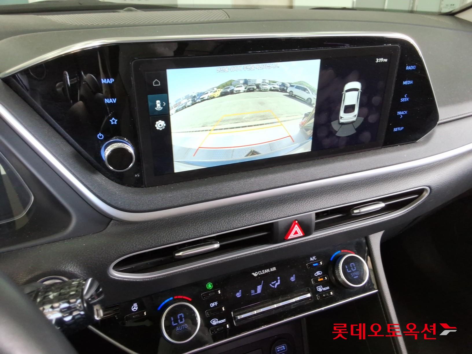 Hyundai Sonata - 31