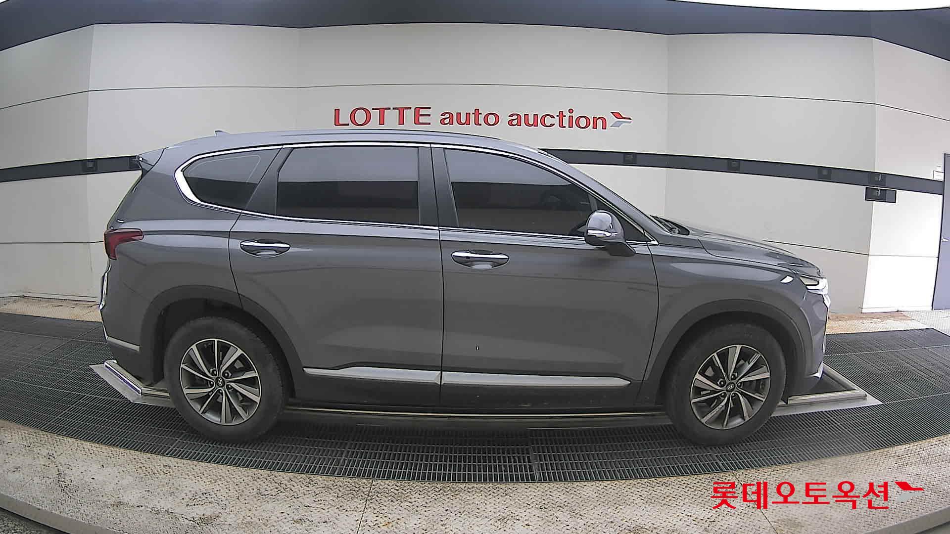 Hyundai Santa Fe 2020 - Image 21