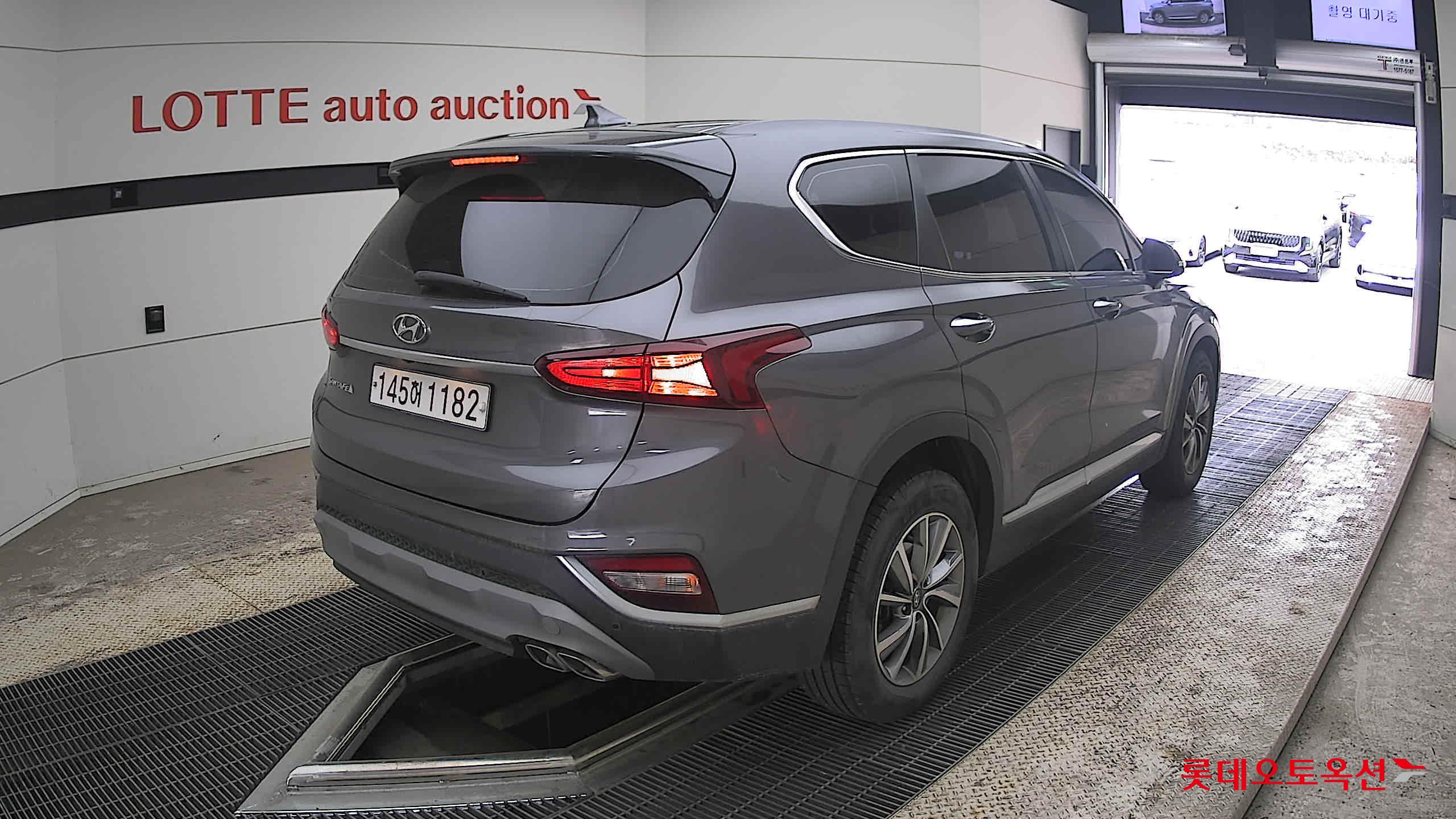 Hyundai Santa Fe 2020 - Image 5