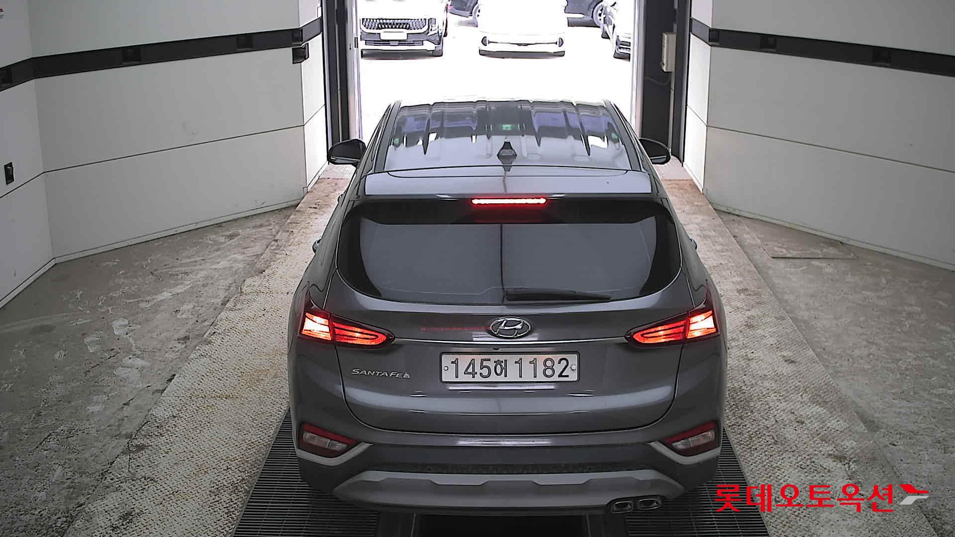 Hyundai Santa Fe 2020 - Image 17