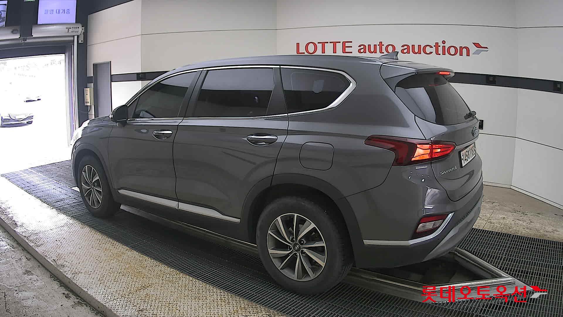 Hyundai Santa Fe 2020 - Image 15