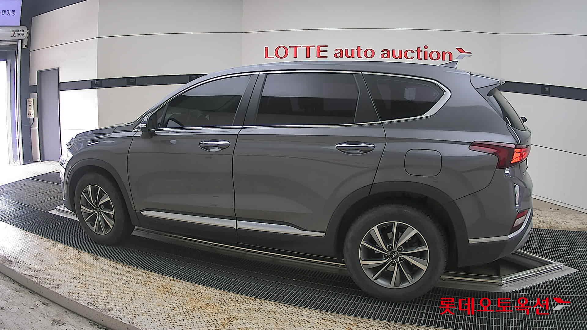 Hyundai Santa Fe 2020 - Image 14