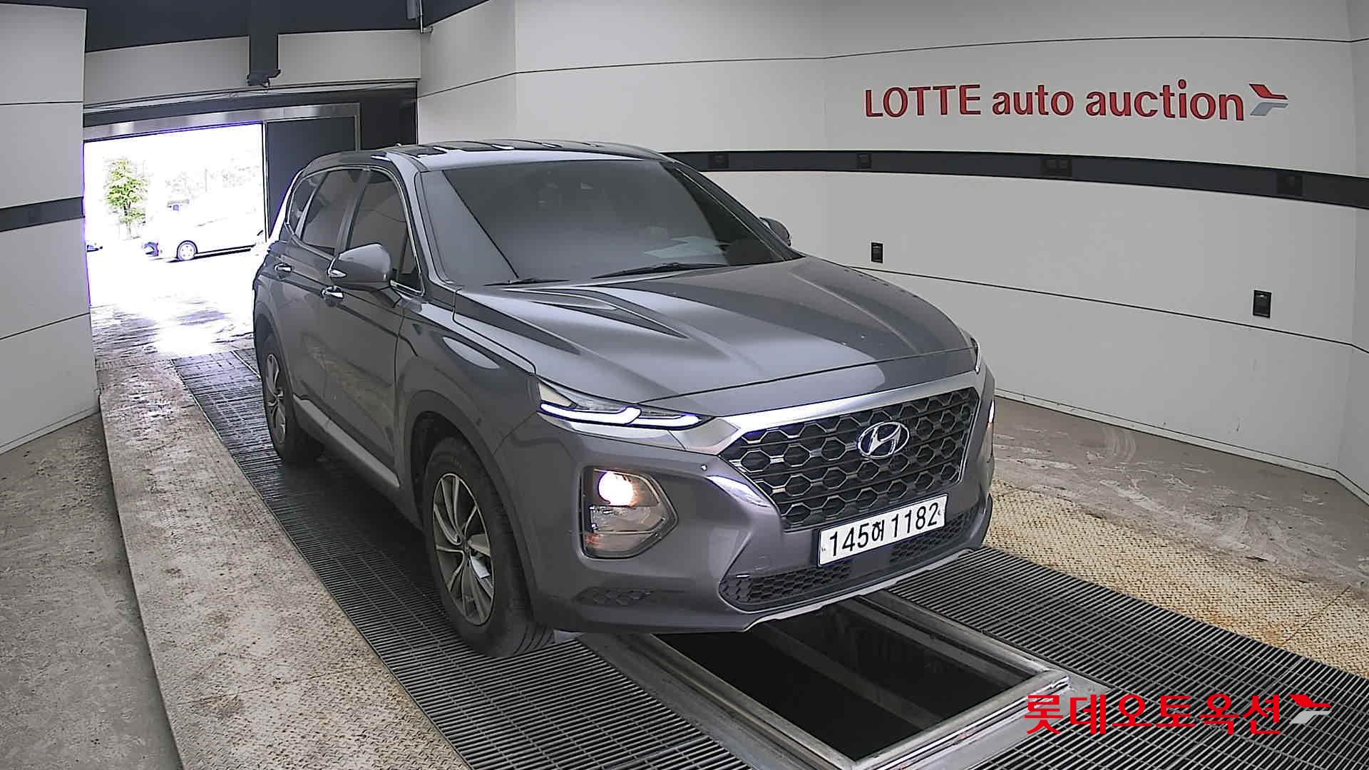 Hyundai Santa Fe 2020 - Image 24