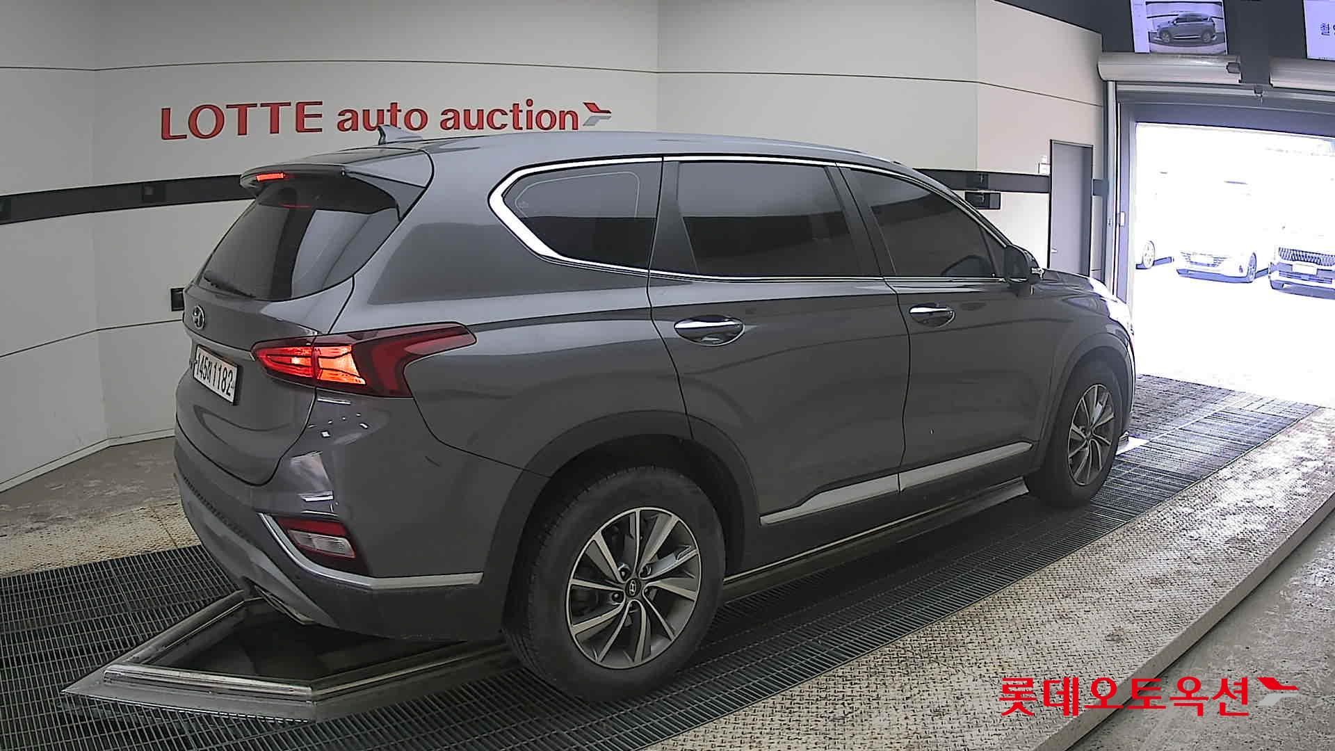 Hyundai Santa Fe 2020 - Image 19