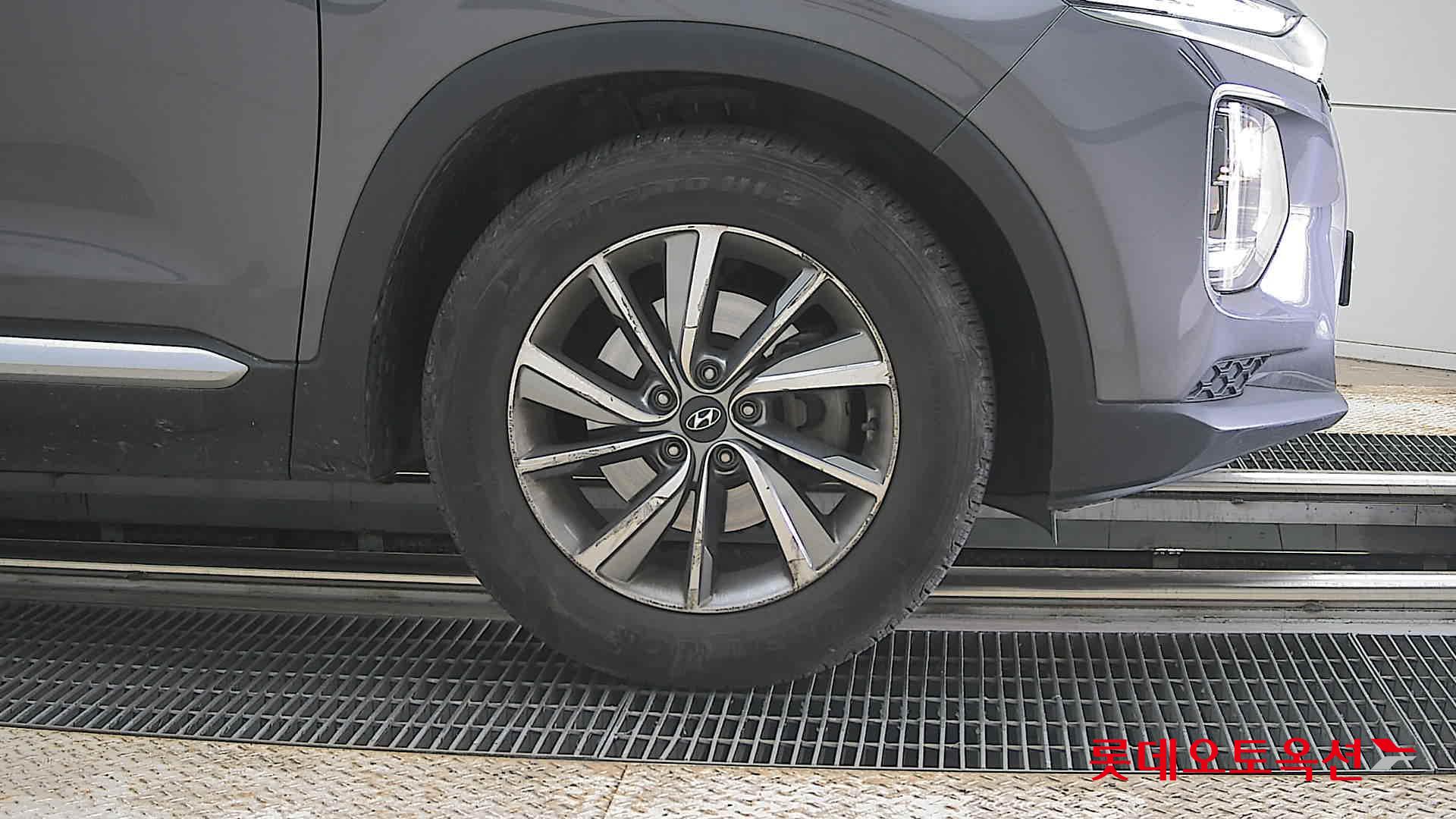 Hyundai Santa Fe 2020 - Image 27