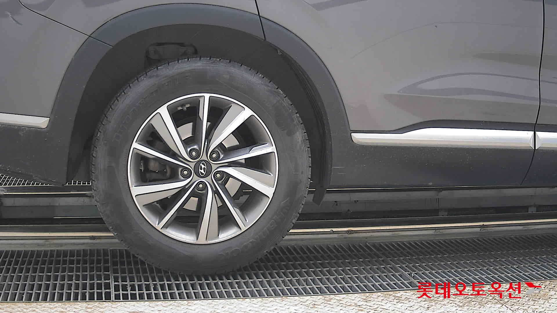 Hyundai Santa Fe 2020 - Image 28