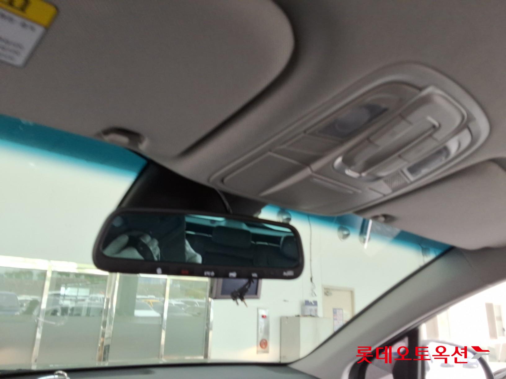 Hyundai Santa Fe 2020 - Image 34