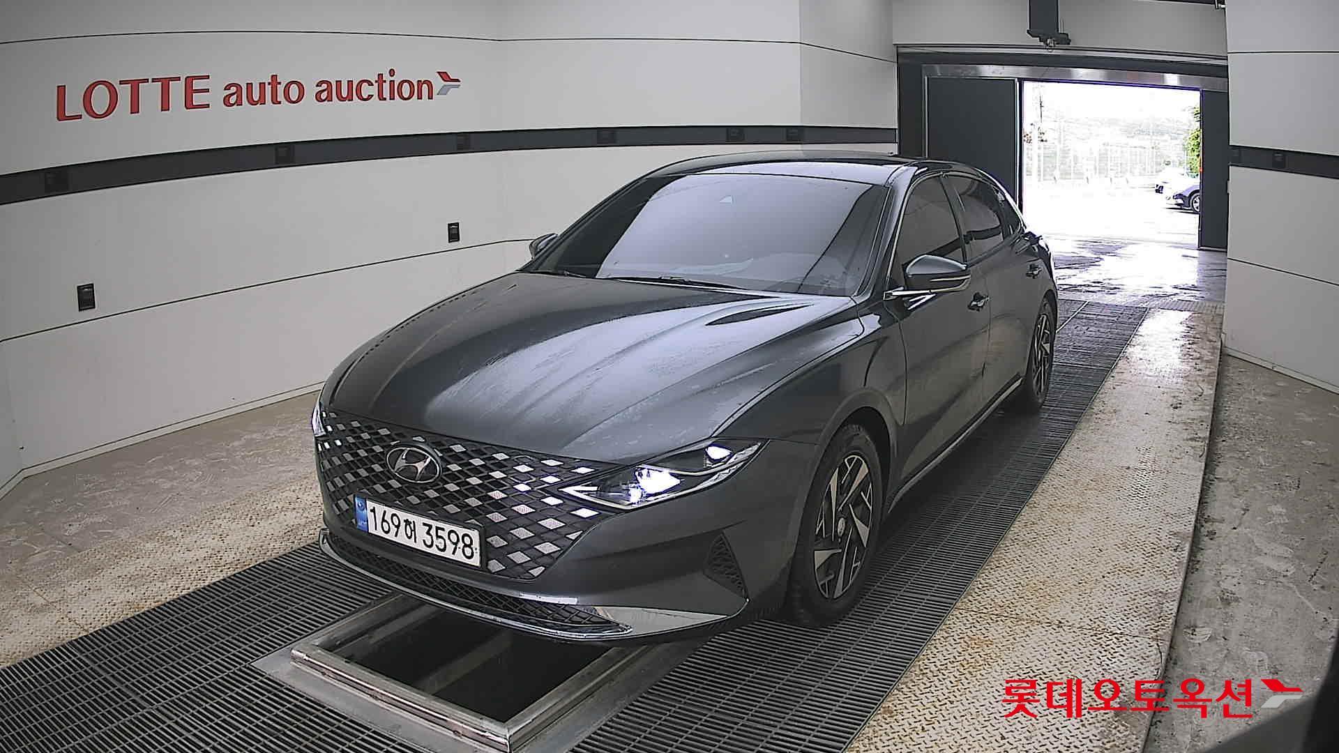 2022 - hyundai grandeur