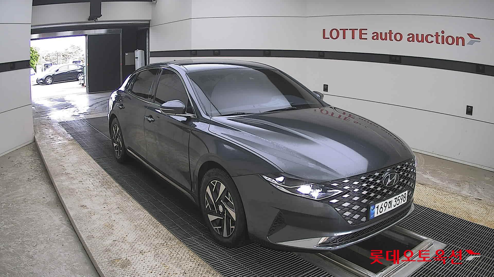 2022 - hyundai grandeur
