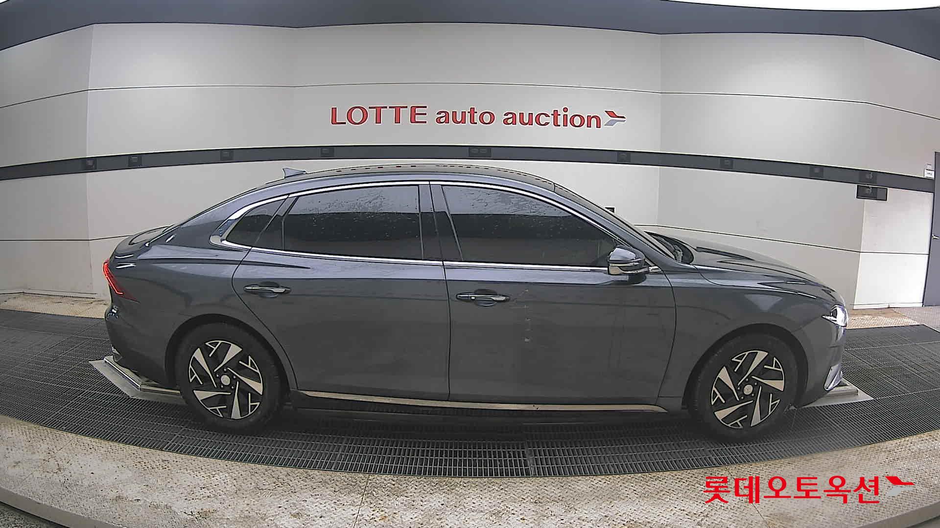 2022 - hyundai grandeur