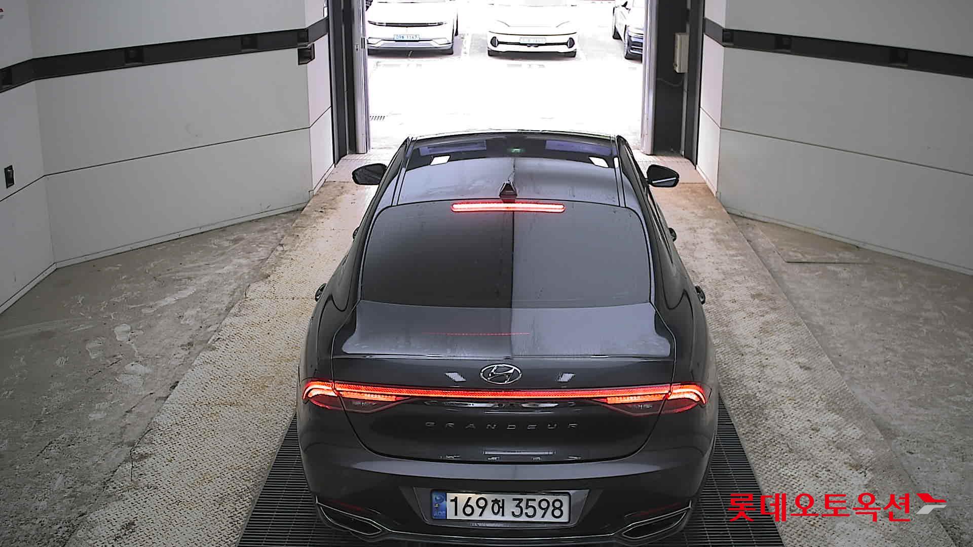 2022 - hyundai grandeur