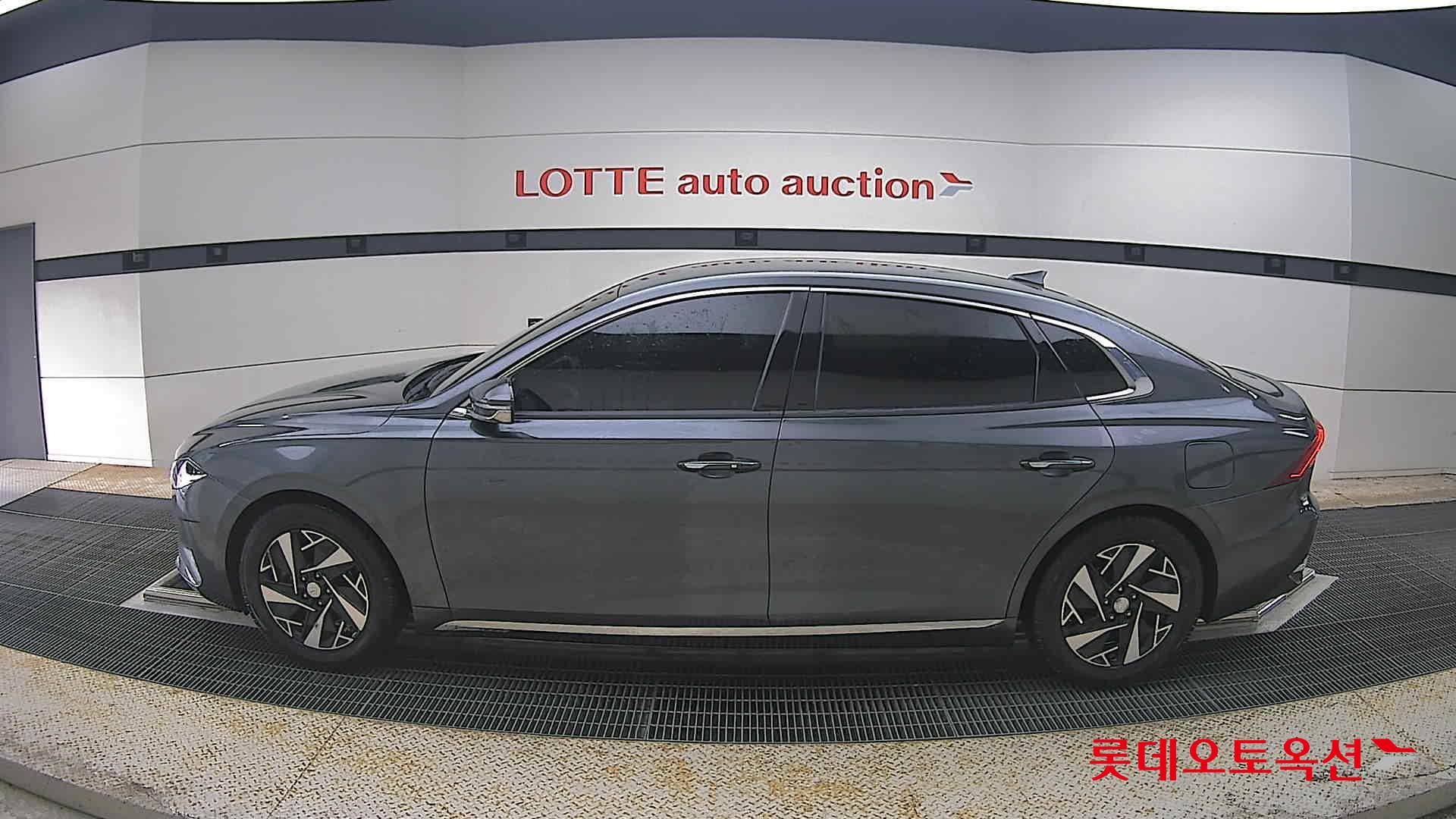 2022 - hyundai grandeur