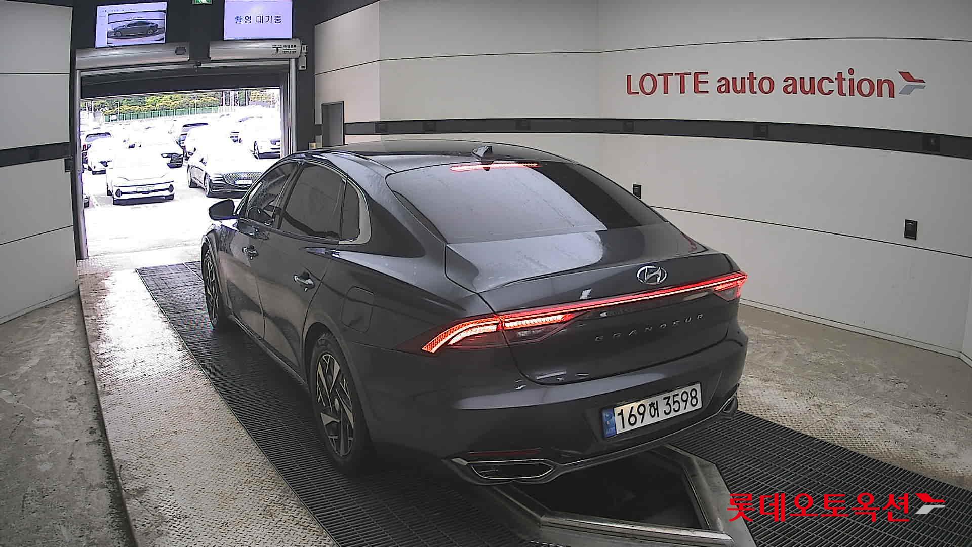 2022 - hyundai grandeur