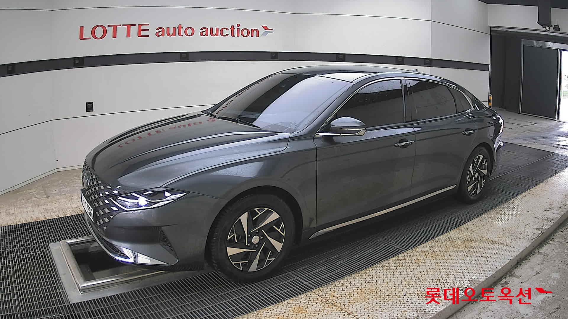 2022 - hyundai grandeur