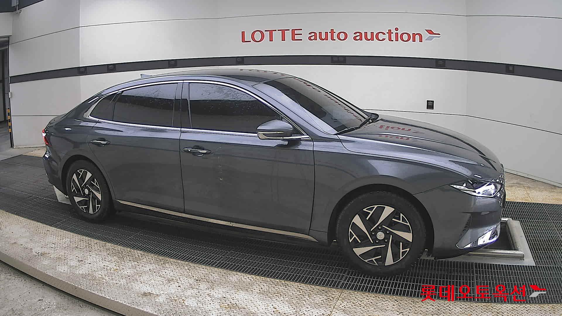 2022 - hyundai grandeur