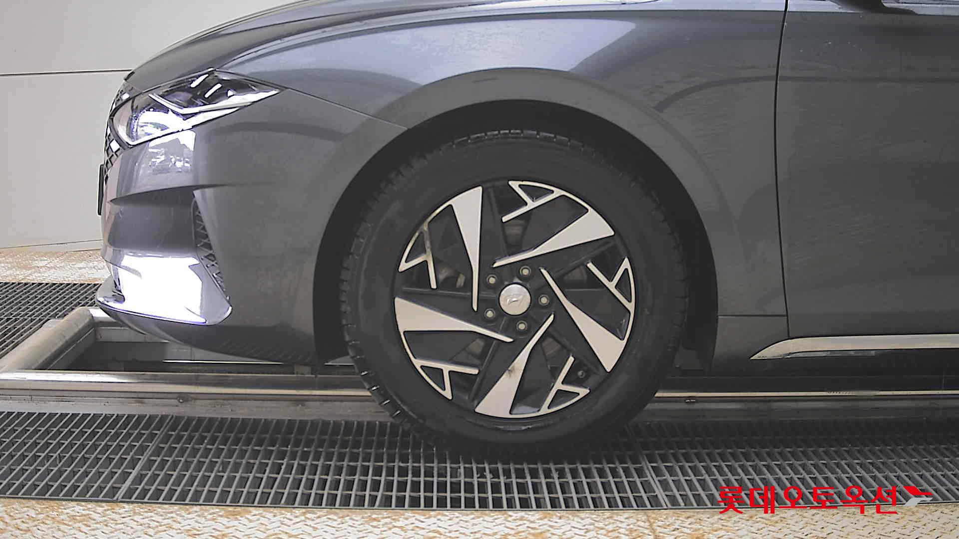 2022 - hyundai grandeur
