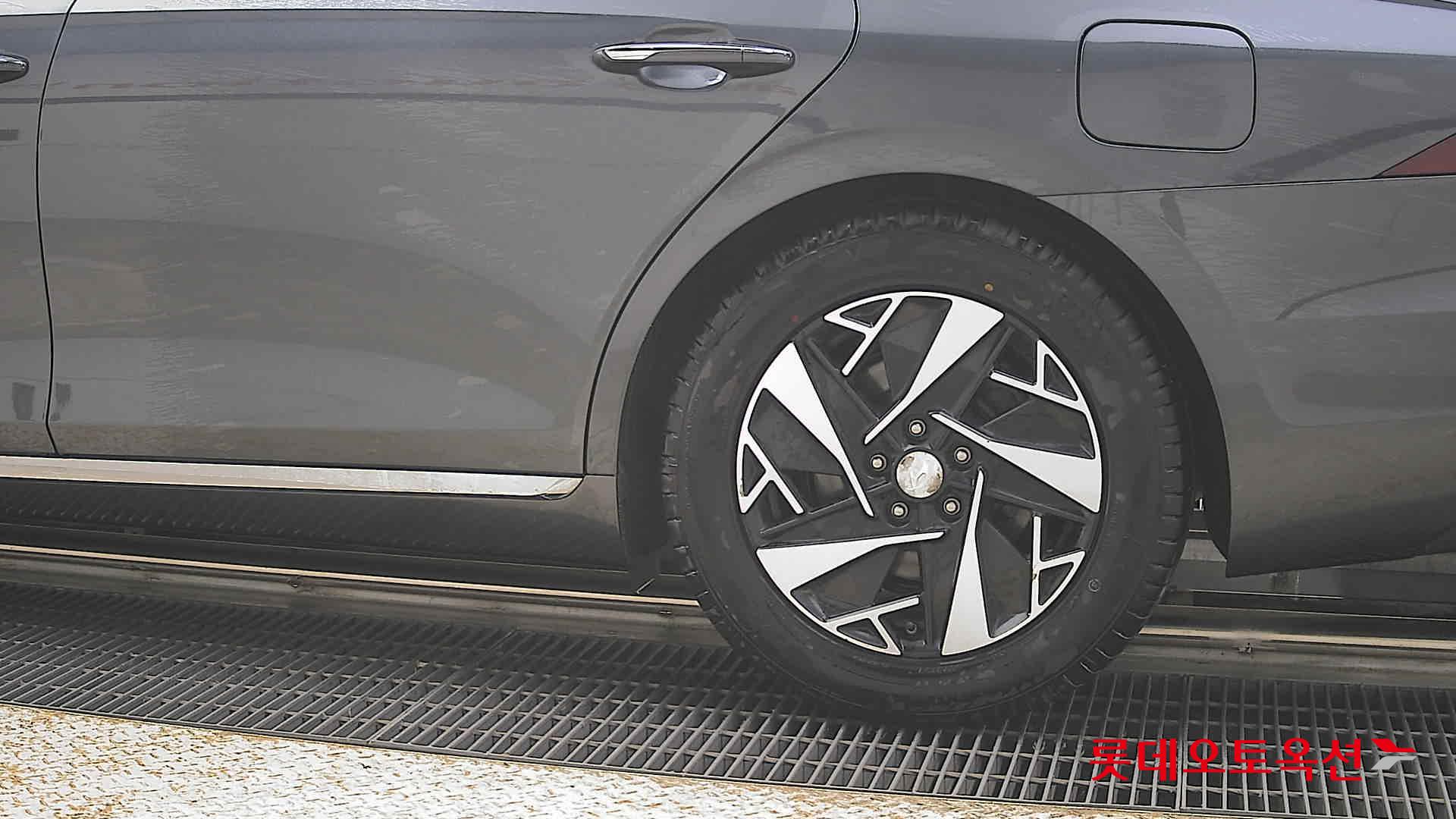2022 - hyundai grandeur