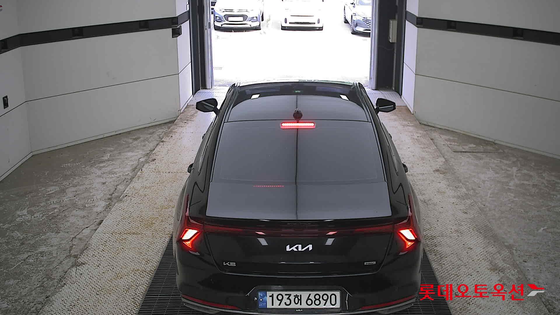 2023 - kia k8